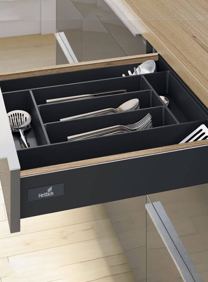 Hettich Antrasit InnoTech Atıra Sağ Çekmece Yanağı